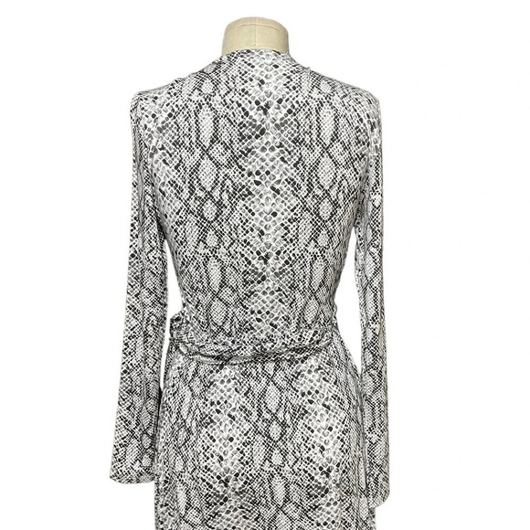 Good American The Runaround Wrap Dress Python Print‎ Size 2 / Medium - Picture 9 of 13